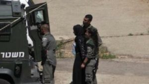 العدو الصهيوني يعتقل المحامية الفلسطينية أبو الهيجا على حاجز طولكرم